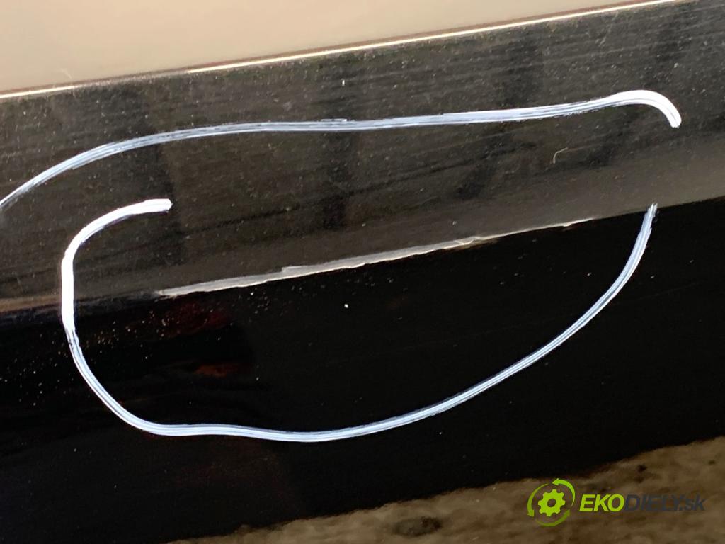 OPEL ASTRA K Kombi 2020 90 kW 1.5 CRDI (35) 1496 Nárazník zad Z22Y (Kľučka dverí ostatné)
