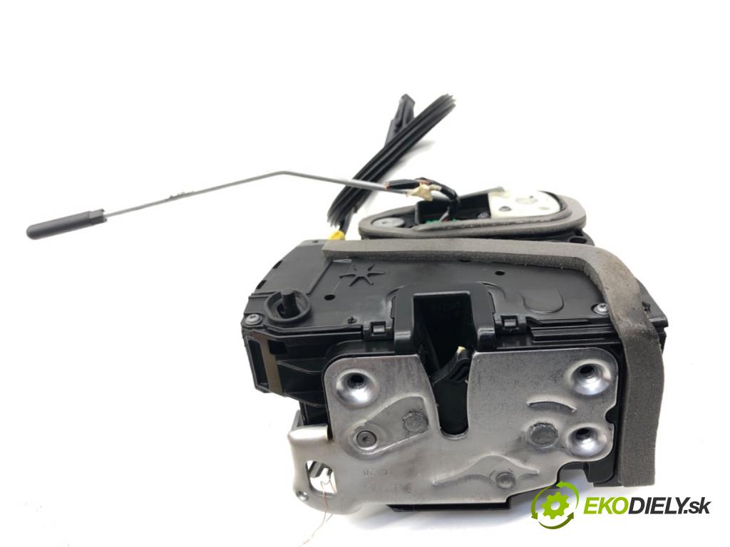 OPEL ASTRA K Kombi 2020 90 kW 1.5 CRDI (35) 1496 zámok dveře pravý zadní část 13533667