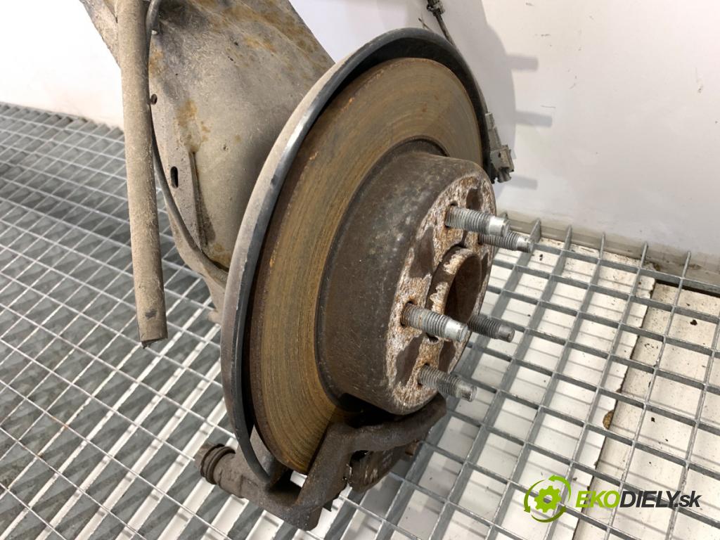 OPEL ASTRA K Kombi 2020 90 kW 1.5 CRDI (35) 1496 Výstuha zad