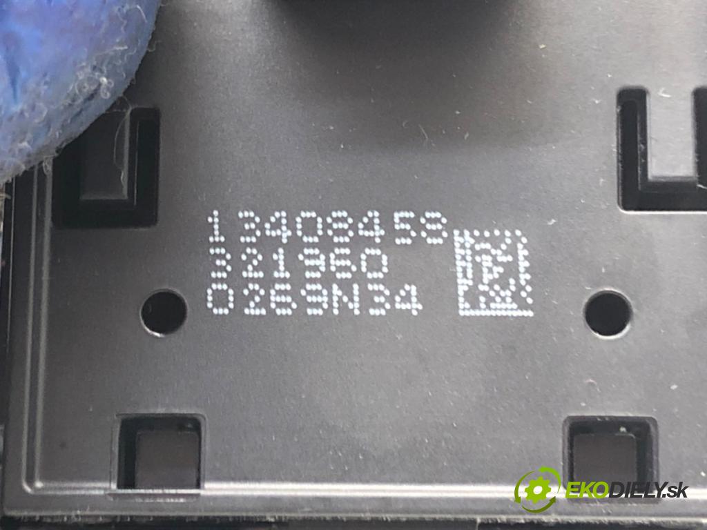 OPEL ASTRA K Kombi 2020 90 kW 1.5 CRDI (35) 1496 Prepínač okien 13408458 (Prepínacie páčky pod volantom)