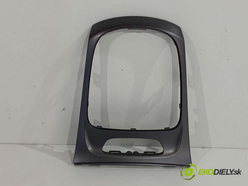 OPEL ASTRA K Kombi 2020 90 kW 1.5 CRDI (35) 1496 lišty kryt 39129554 13449240 (Lišta)