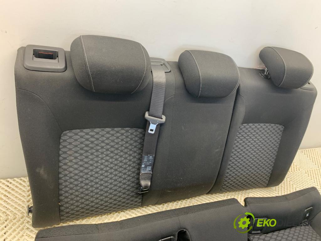 OPEL ASTRA K Kombi 2020 90 kW 1.5 CRDI (35) 1496 Sedadlo druhý rad