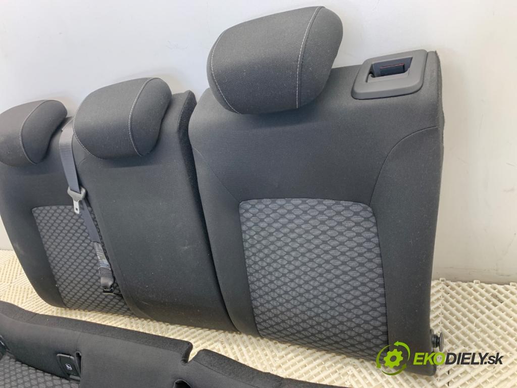 OPEL ASTRA K Kombi 2020 90 kW 1.5 CRDI (35) 1496 Sedadlo druhý rad