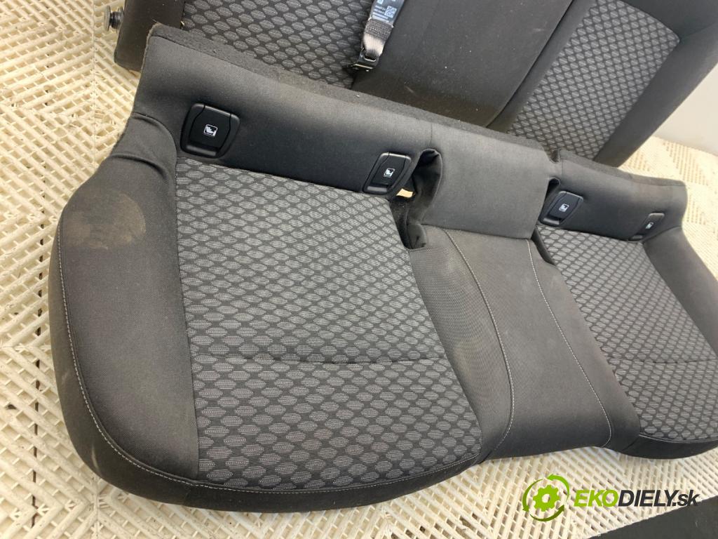 OPEL ASTRA K Kombi 2020 90 kW 1.5 CRDI (35) 1496 Sedadlo druhý rad