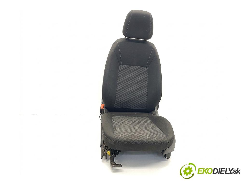 OPEL ASTRA K Kombi 2020 90 kW 1.5 CRDI (35) 1496 sedadlo levý přední část