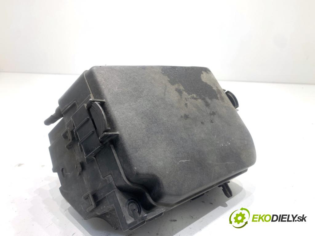 KIA CEED Kombi 2015 81 kW 1.6 CRDi 110 1582 Skrinka poistková 91216-A2325 (Poistková skrinka)