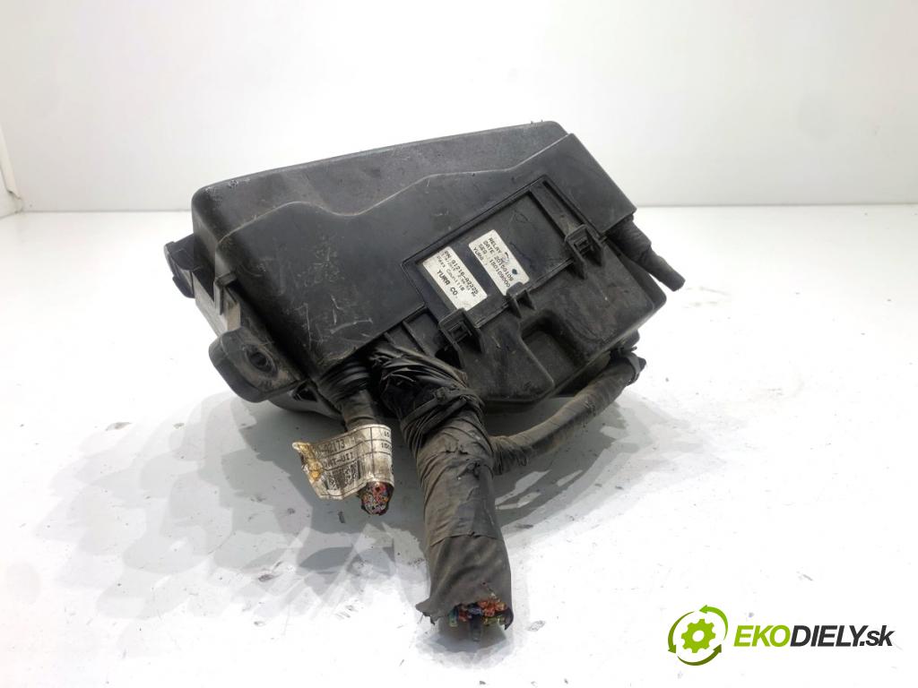 KIA CEED Kombi 2015 81 kW 1.6 CRDi 110 1582 Skrinka poistková 91216-A2325 (Poistková skrinka)