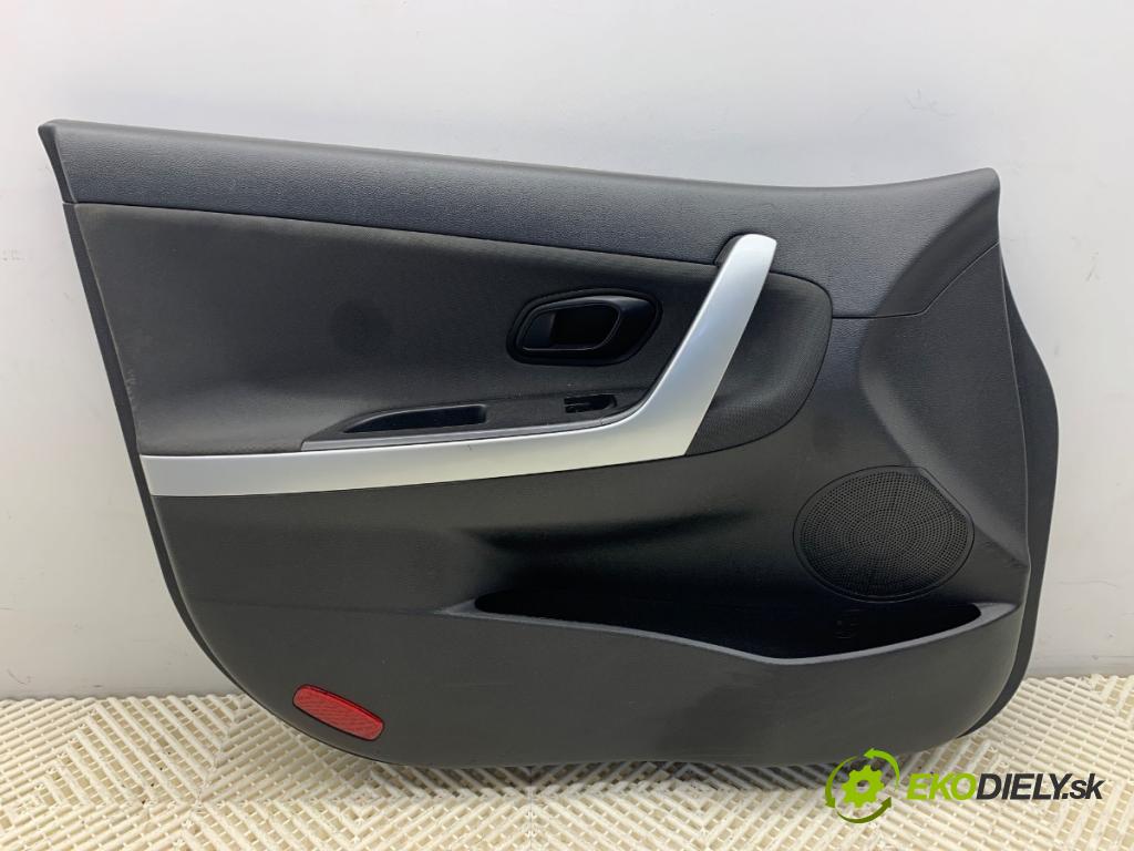 KIA CEED Kombi 2015 81 kW 1.6 CRDi 110 1582 ča dveře levý přední část 82350-A2000