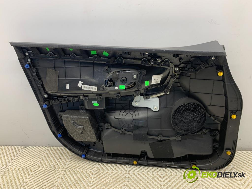 KIA CEED Kombi 2015 81 kW 1.6 CRDi 110 1582 čalúnenie Dvere pravy predný