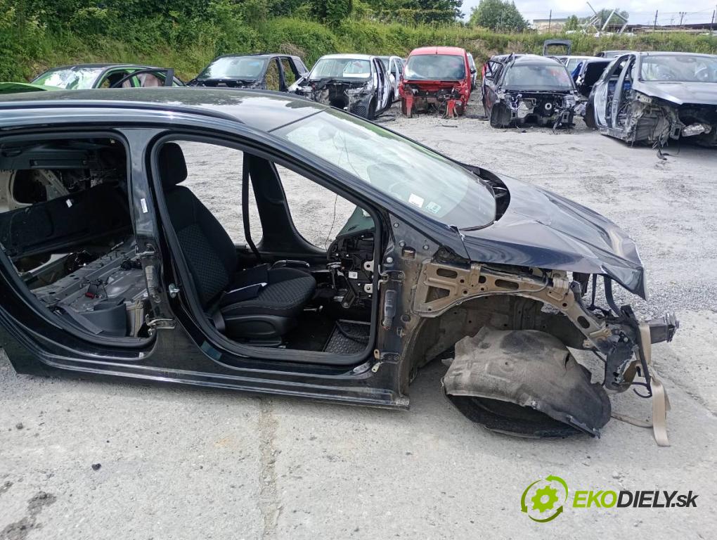 OPEL ASTRA K Kombi 2020 90 kW 1.5 CRDI (35) 1496 karoséria ČTVRŤÁK: Blatník prah strecha PODŁUŻNICA