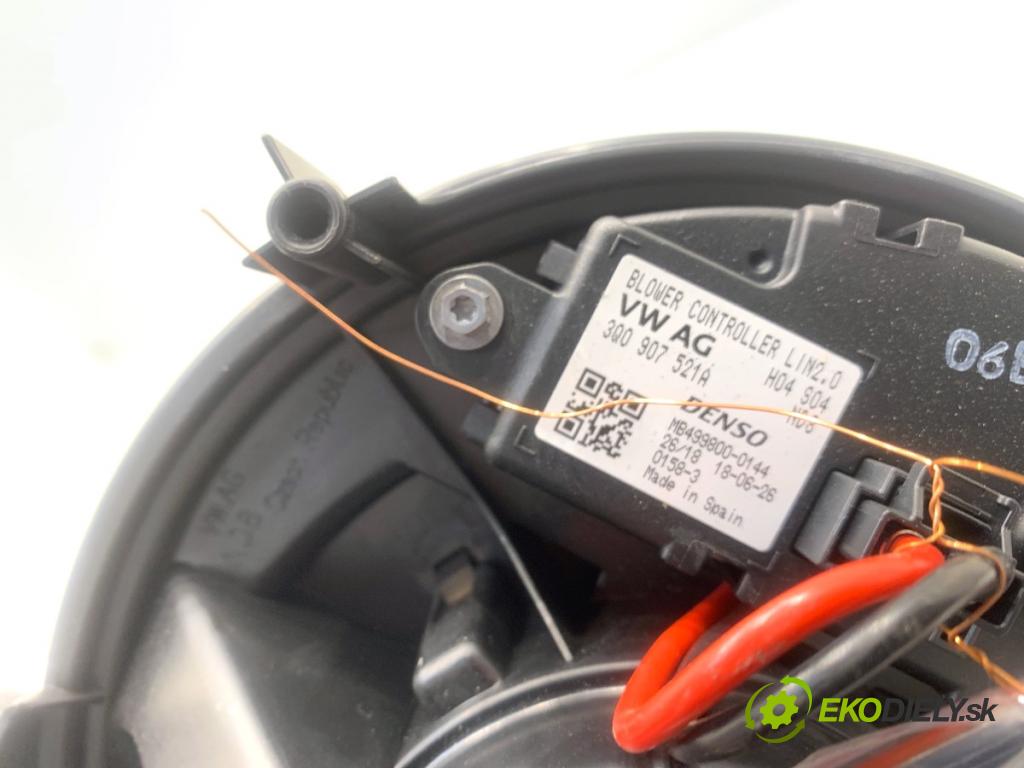 VW PASSAT B8 sedan 2018 110 kW 2.0 TDI 1968 ventilátor kúrenia 3Q1819021D 3Q0907521A