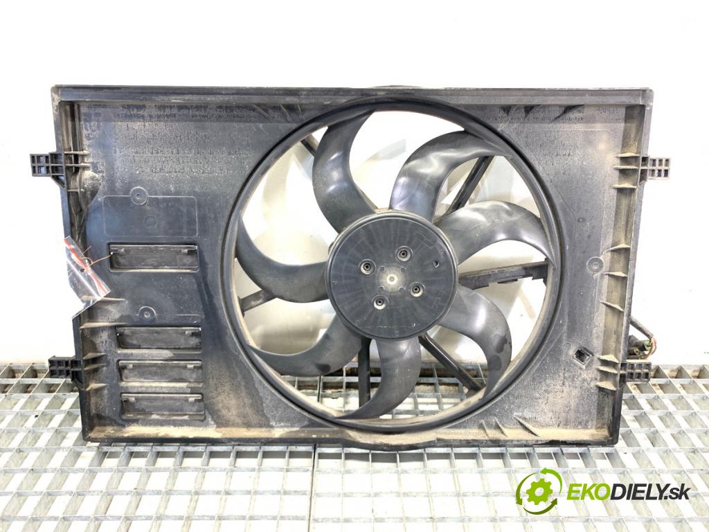 VW PASSAT B8 sedan 2018 110 kW 2.0 TDI 1968 ventilátor chladiče 5Q0959455BE 5Q0121205AP (Ventilátor)