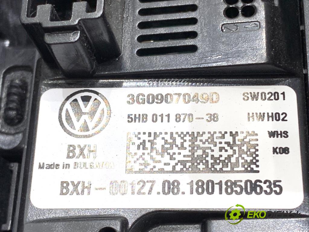 VW PASSAT B8 sedan 2018 110 kW 2.0 TDI 1968 Mriežky kúrenia zad 3G0907049D