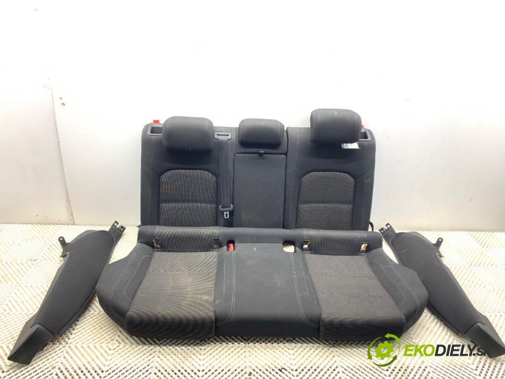 VW PASSAT B8 sedan 2018 110 kW 2.0 TDI 1968 Sedadlo druhý rad 