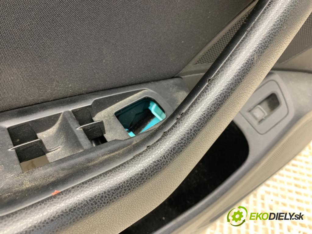 VW PASSAT B8 sedan 2018 110 kW 2.0 TDI 1968 čalúnenie Dvere ľavy predný