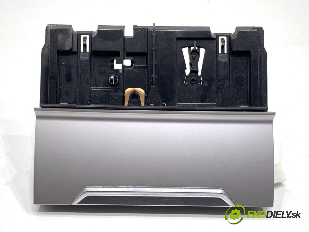 VW PASSAT B8 sedan 2018 110 kW 2.0 TDI 1968 popelník 3G1863284