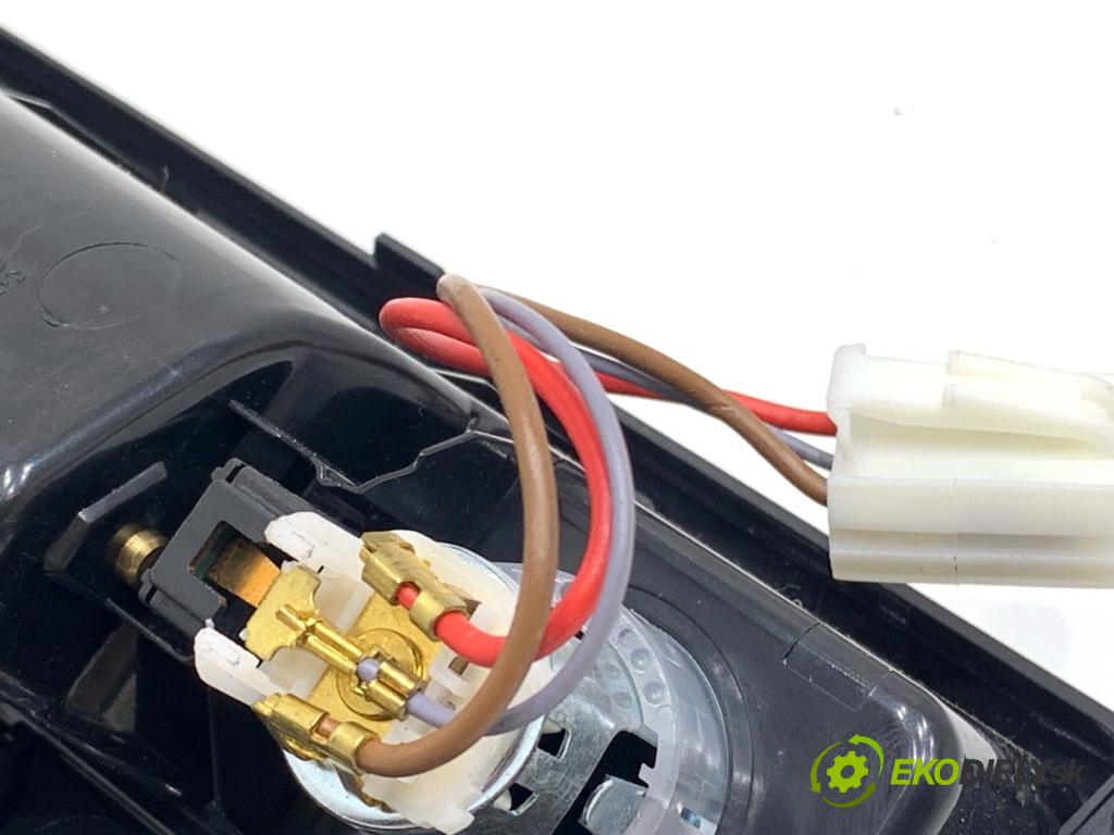 VW PASSAT B8 sedan 2018 110 kW 2.0 TDI 1968 Popolník 3G1863284