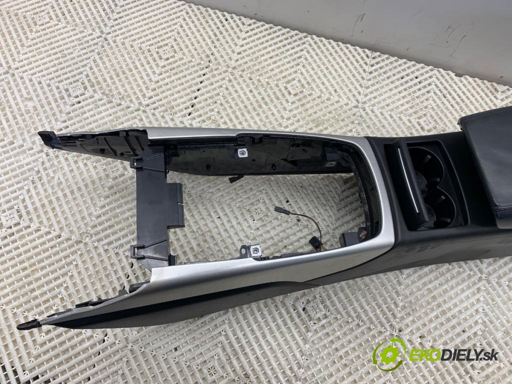 AUDI A6 C7 Kombi 2013 130 kW 2.0 TDI 1968 Tunel stredový opierka