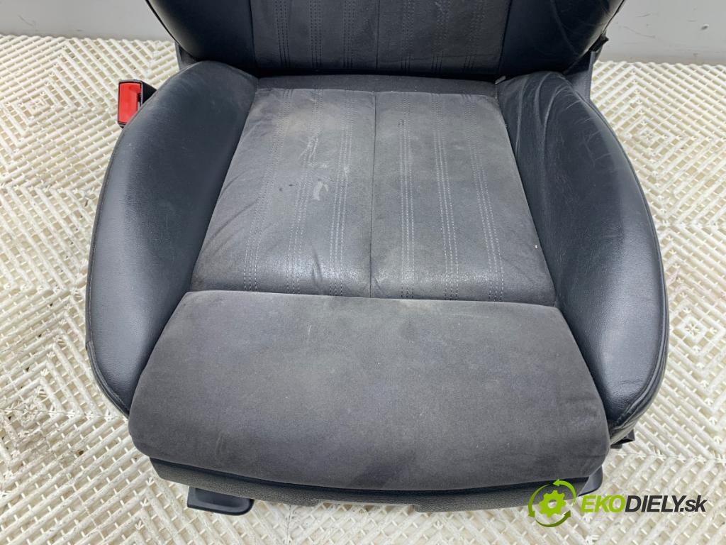 AUDI A6 C7 Kombi 2013 130 kW 2.0 TDI 1968 Sedadlo ľavy predný