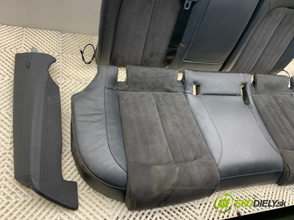 AUDI A6 C7 Kombi 2013 130 kW 2.0 TDI 1968 Sedadlo druhý rad