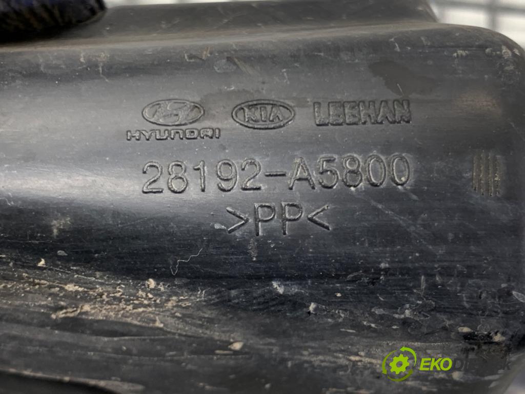 KIA CEED Kombi 2015 81 kW 1.6 CRDi 110 1582 rezonátor Obal filtra vzduchu 28191-A5800