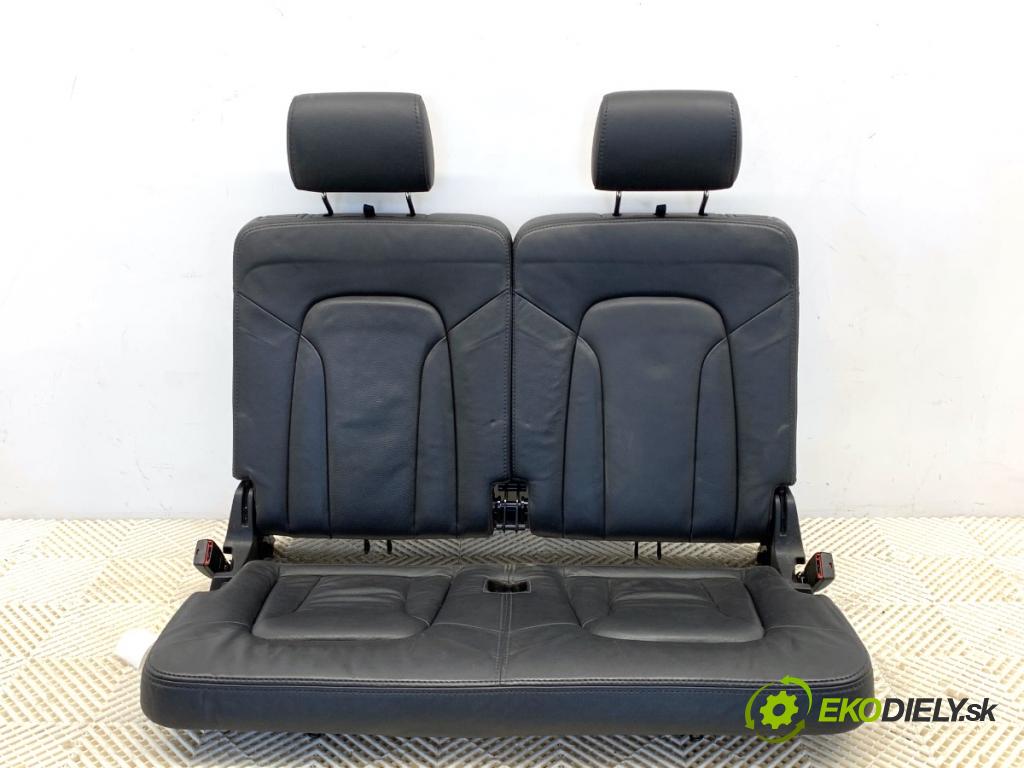 AUDI Q7 4L SUV 2006 171 kW 3.0 TDI quattro 2967 Sedadlo tretí rad 