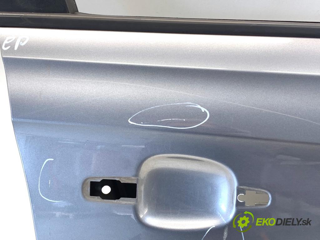 OPEL CORSA E liftback 2017 66 kW 1.4 (08, 68) 1398 Dvere pravy predný