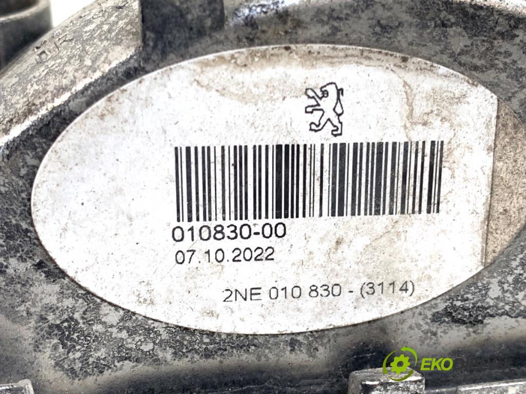 OPEL MOKKA SUV 2022 96 kW 1.2 (76) 1199 Svetlo nárazníka zad hmlové 9674308980
