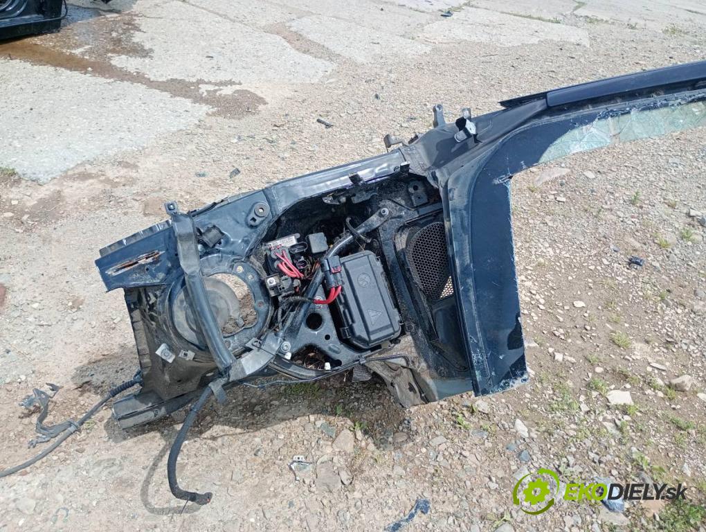 BMW F31 Kombi 2019 110 kW 318 d 1995 karoséria ČTVRŤÁK: pravy predný