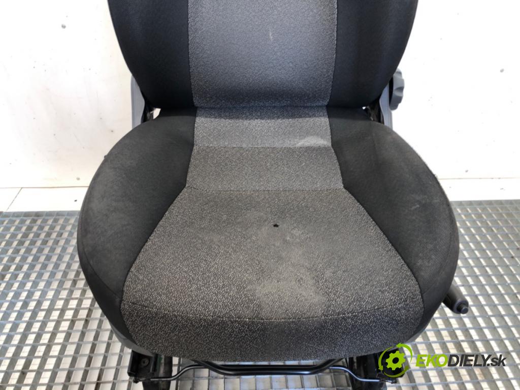 FIAT DUCATO III Autobus 2019 96 kW 130 Multijet 2,3 D 2287 Sedadlo ľavy predný