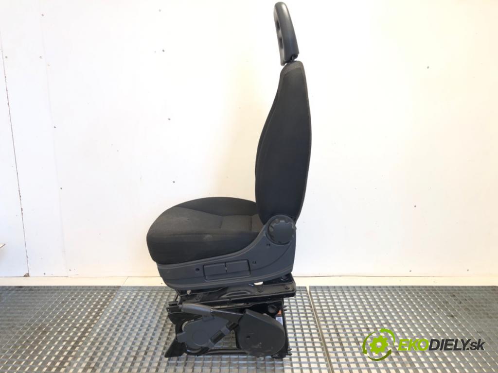 FIAT DUCATO III Autobus 2019 96 kW 130 Multijet 2,3 D 2287 Sedadlo ľavy predný