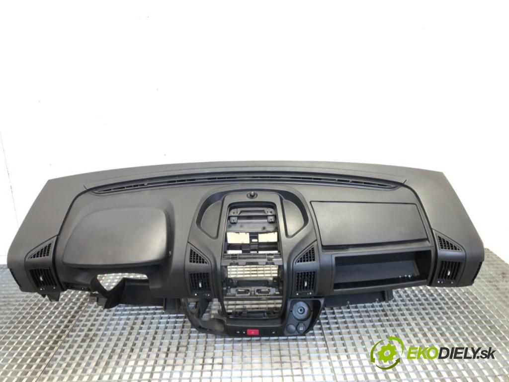 FIAT DUCATO III Autobus 2019 96 kW 130 Multijet 2,3 D 2287 Palubná doska  (Palubná doska)