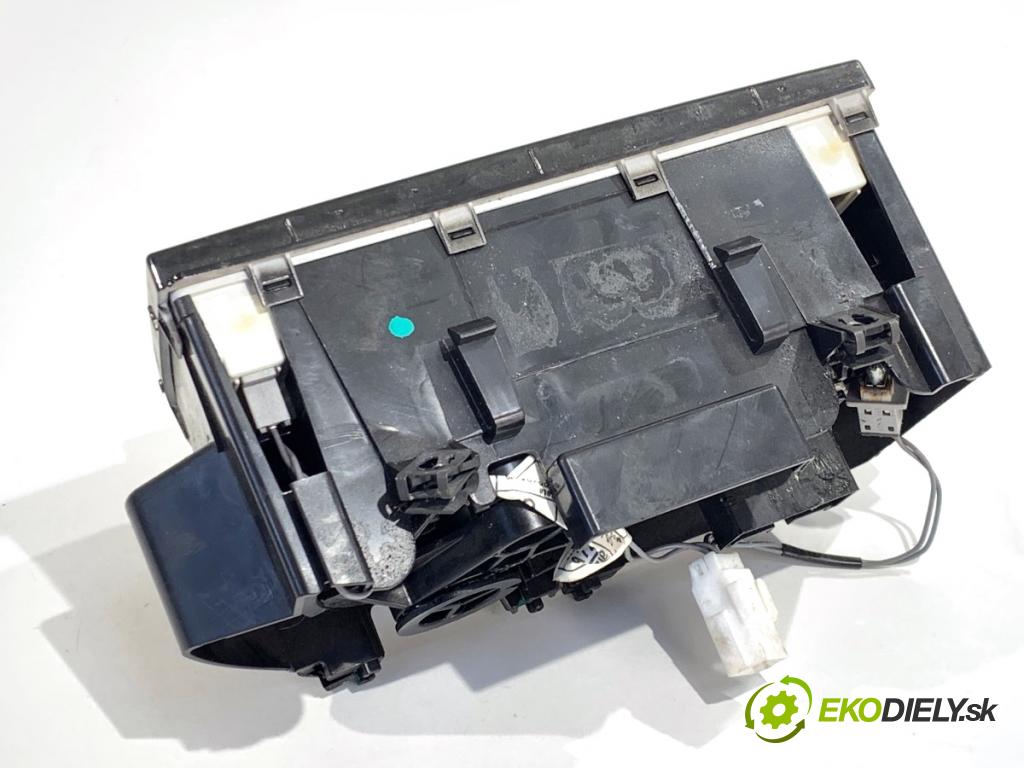 FIAT DUCATO III Autobus 2019 96 kW 130 Multijet 2,3 D 2287 Panel ovládania kúrenia 168340200 (Prepínacie páčky pod volantom)