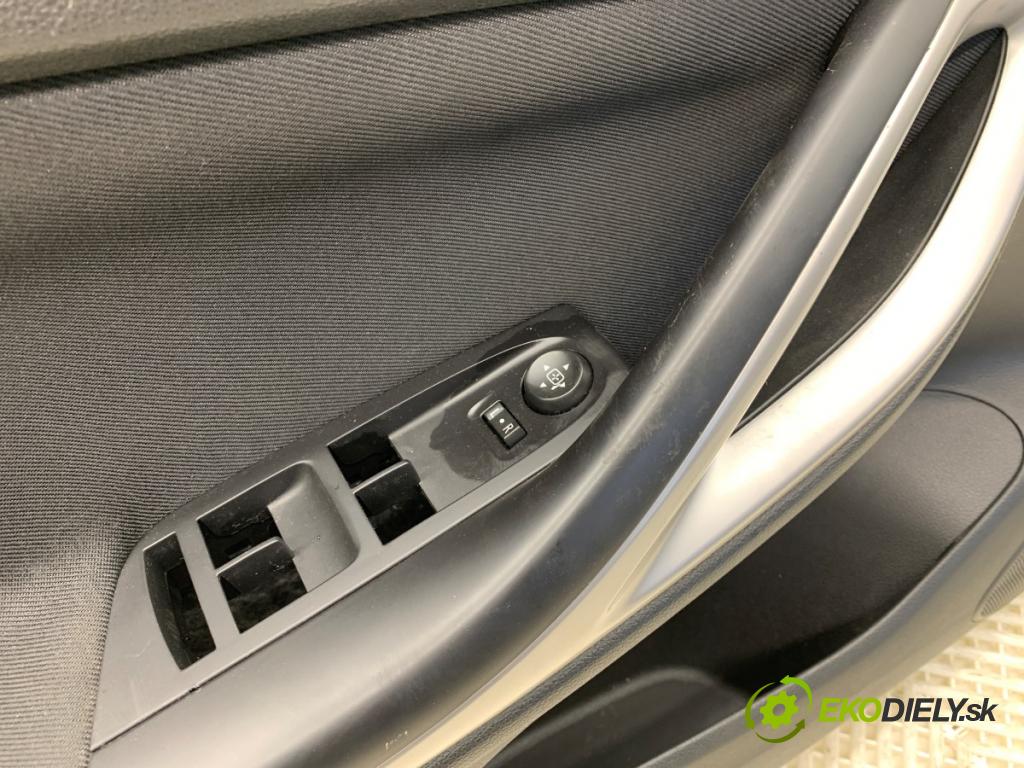 OPEL ASTRA K liftback 2021 96 kW 1.2 Turbo (68) 1199 čalúnenie Dvere ľavy predný