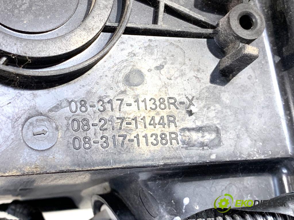 HONDA ACCORD VII sedan 2004 103 kW 2.2 i-CTDi (CN1) 2204 Svetlomet pravy predný