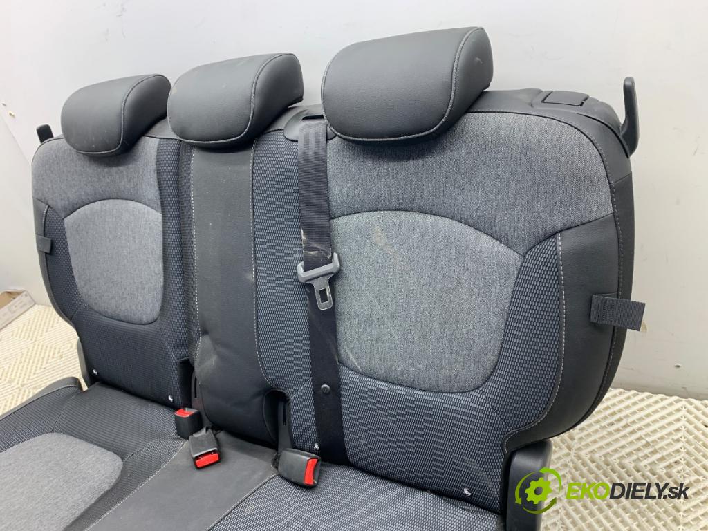 RENAULT CAPTUR I liftback 2017 81 kW 1.5 dCi 110 1461 Sedadlo druhý rad