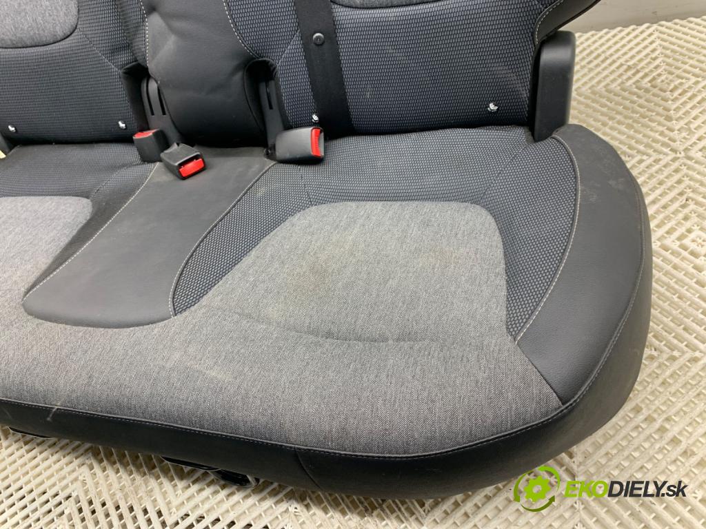 RENAULT CAPTUR I liftback 2017 81 kW 1.5 dCi 110 1461 Sedadlo druhý rad