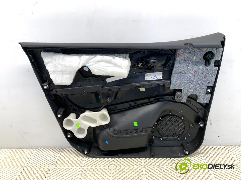 RENAULT CAPTUR I liftback 2017 81 kW 1.5 dCi 110 1461 čalúnenie Dvere pravy predný