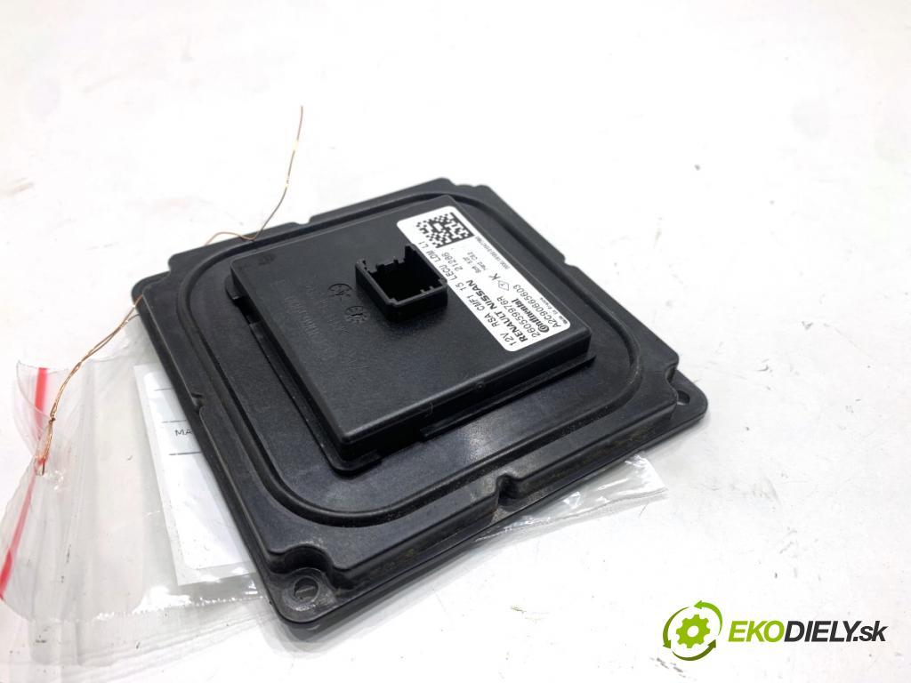 RENAULT CAPTUR I liftback 2017 81 kW 1.5 dCi 110 1461 modul LED 260559976R