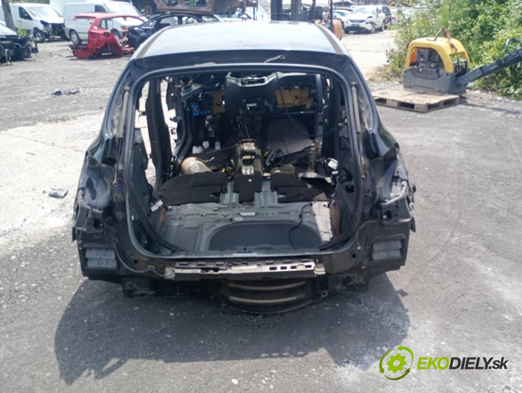 RENAULT CAPTUR I liftback 2017 81 kW 1.5 dCi 110 1461 karoséria ČTVRŤÁK: Blatník prah strecha PODŁUŻNICA