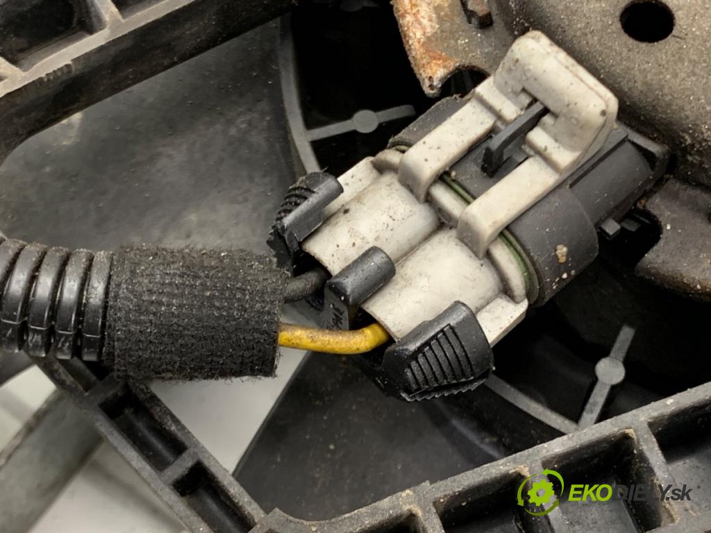OPEL CORSA E liftback 2017 66 kW 1.4 (08, 68) 1398 Ventilátor chladiča 39035153 (Ventilátor)