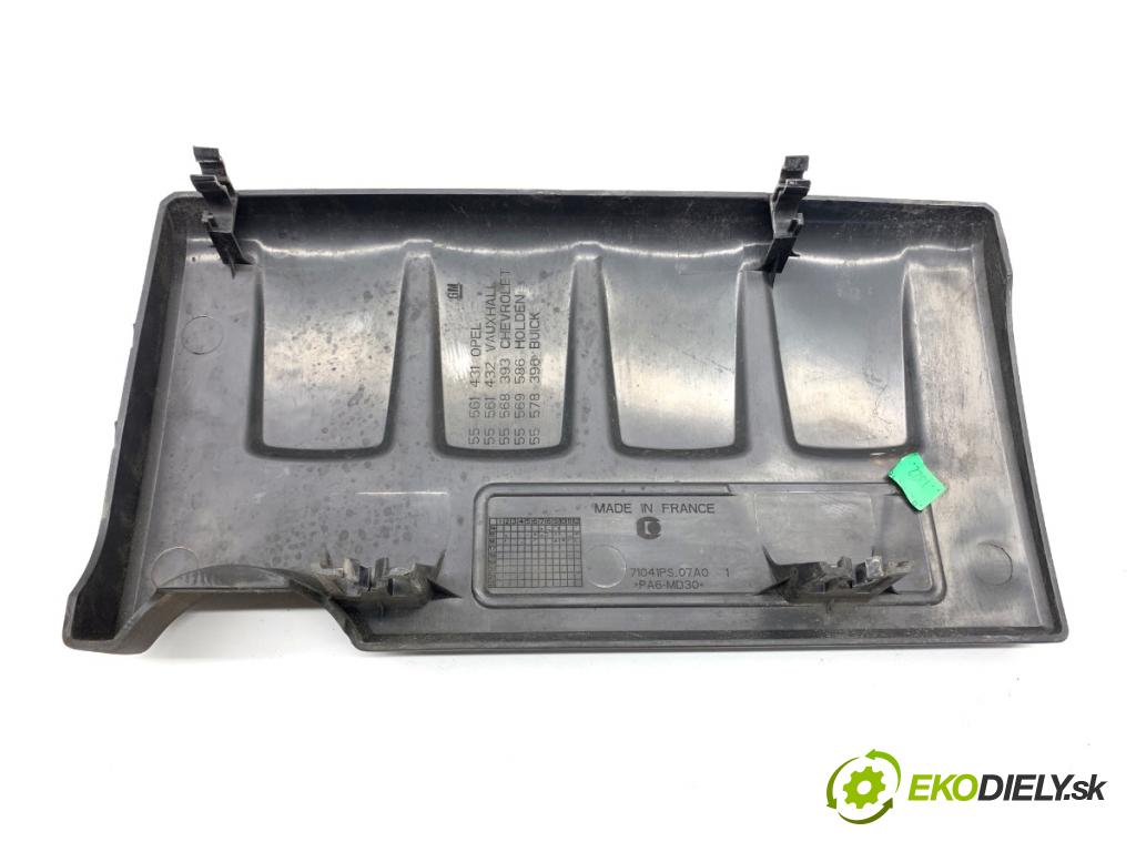 OPEL CORSA E liftback 2017 66 kW 1.4 (08, 68) 1398 kryt motora 55561431 (Kryt motoru )