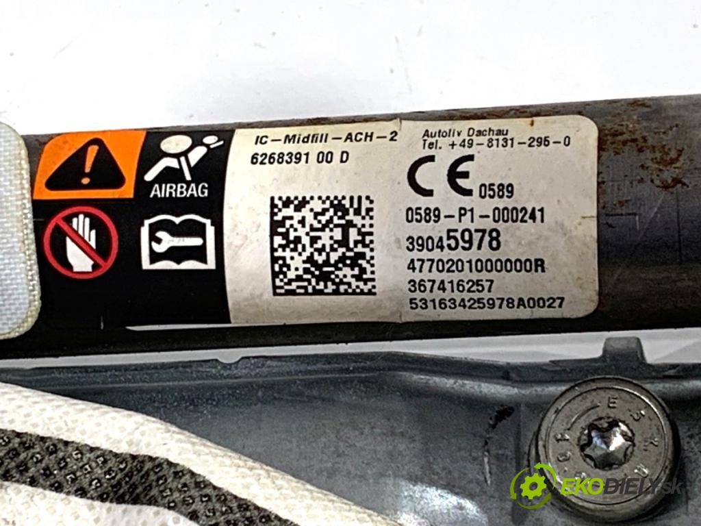 OPEL CORSA E liftback 2017 66 kW 1.4 (08, 68) 1398 Stropný pravy 39045978