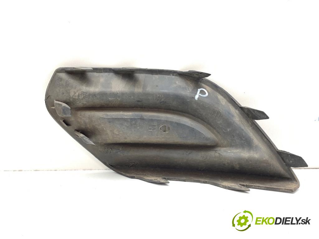 OPEL CORSA E liftback 2017 66 kW 1.4 (08, 68) 1398 Mriežky nárazníka pravy predný
