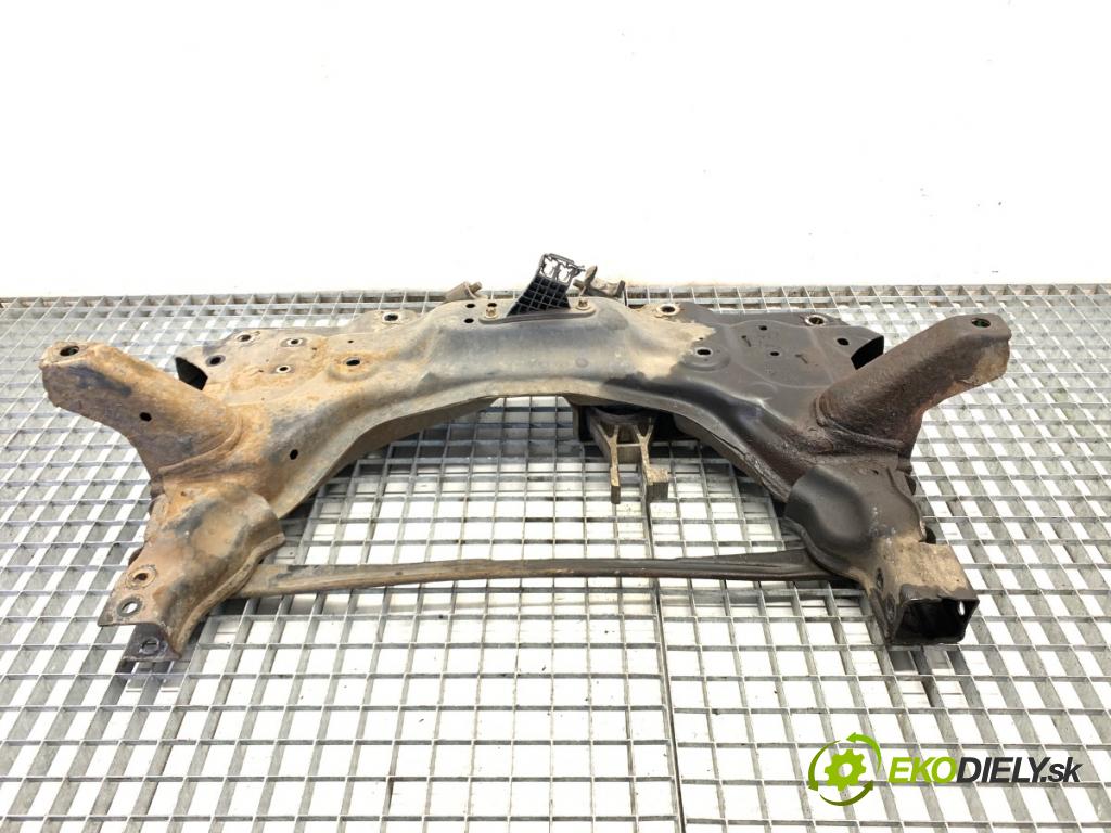 OPEL CORSA E liftback 2017 66 kW 1.4 (08, 68) 1398 Výstuha pod Motor  (Výstuha predná)