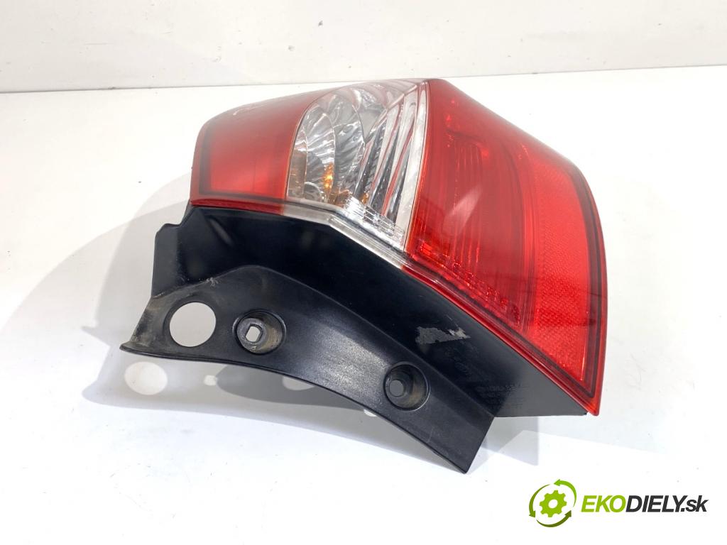 KIA RIO III liftback 2015 62 kW 1.2 CVVT 1248 Svetlo pravy zad 92402-1W2R
