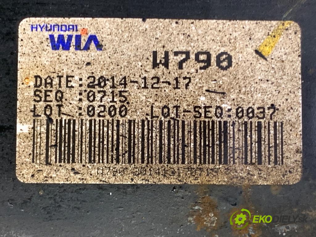 KIA RIO III liftback 2015 62 kW 1.2 CVVT 1248 výztuha pod motor  (Přední výztuha)