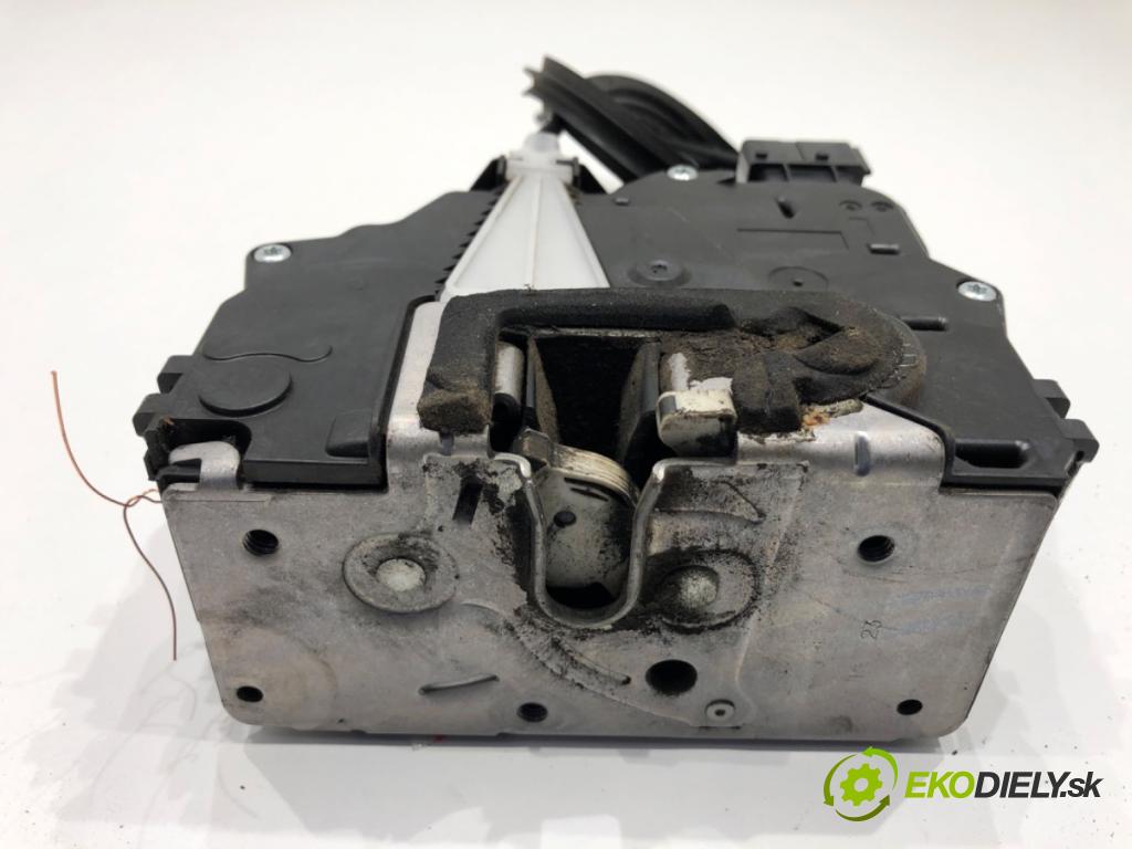 FIAT DUCATO III Autobus 2019 96 kW 130 Multijet 2,3 D 2287 zámok Dvere pravy predný 1395264080