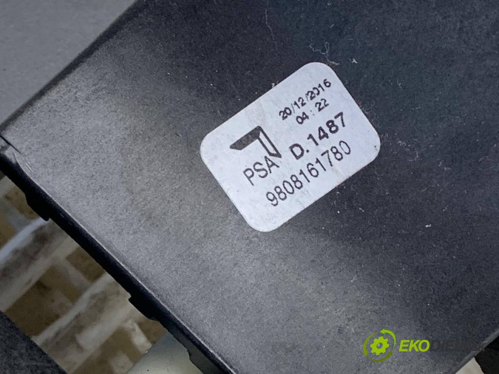 CITROEN C3 II liftback 2017 81 kW 1.2 THP 110 1199 Kulisa 9808161780 (Rýchlostná páka (kulisa))