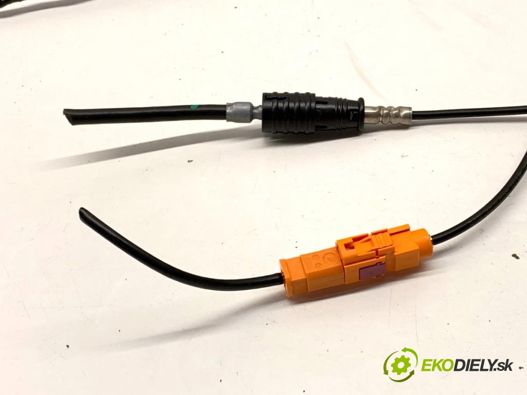 CITROEN C3 II liftback 2017 81 kW 1.2 THP 110 1199 ANTENA 9810547880